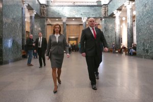 Минути след като положи клетва като нов главен прокурор Иван Гешев даде