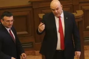 Прокуратурата е новата ПР служба на властта