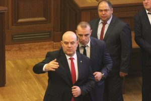 Големи рокади се задават по върховете на държавното обвинение става