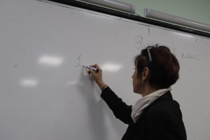 Ако преди пет години от випуск с 18 студенти двама