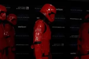 Холивуд видя новия епизод на "Междузвездни войни" 