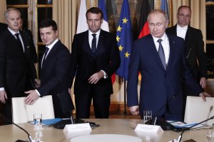 Москва и Киев определиха делегациите които ще преговарят утре в