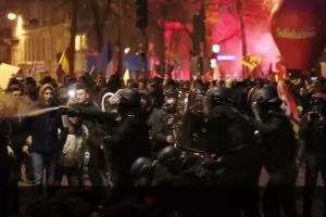 Макрон ще преразгледа пенсионната реформа