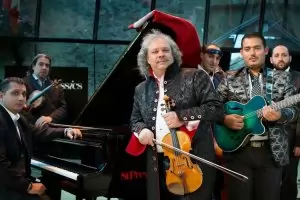 Кралят на циганската цигулка ще възпламени НДК