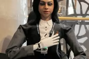 Индия праща хуманоид в Космоса