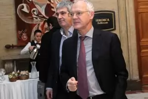 Бизнес и синдикати искат данъчни преференции за ниските доходи