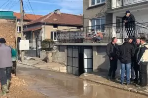 Перник отново настоя за оставки на Нено Димов и Петя Аврамова