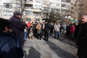 Липсващо саниране събуди напрежение в столичния "Младост"  