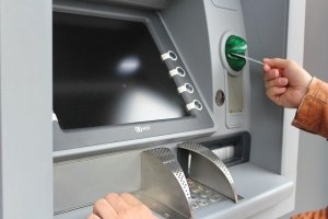 2 ма български граждани са осъдени в Малта за източване на банкомати
