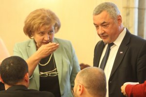 Никой не ме е посъветвал да внасям законопроекта сега Пестят