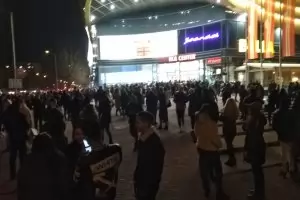 Евакуираха мол в центъра на София