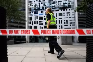 Нападател уби трима души с нож в Лондон