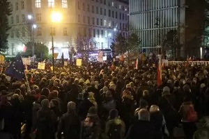 Магистрати се събират на мълчалив марш за справедливостта в Полша