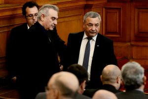 Група депутати от НФСБ са внесли странни законови поправки които