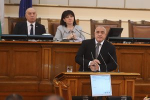 В абсолютен фарс се превърна изслушването за което депутатите привикаха