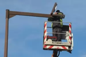 Четири фирми искат да се грижат за уличното осветление в София