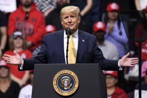 Прокурорите в окръг Фултън Джорджия започнаха наказателно разследване срещу бившия