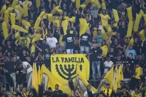 Футболен клуб бори расизма със съдебни искове срещу феновете