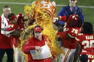 "Канзас Сити" спечели Супербоул след 50 г. чакане (галерия)