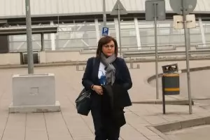 Кака и батко отмарят в средата на пожара