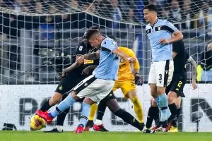 "Лацио" измести "Интер" в битката за титлата в Серия А