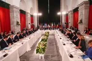 Приятелите на десерта се притесниха за европейското меню

