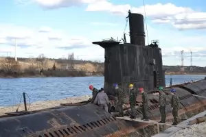 Каракачанов се втурна да купува подводници