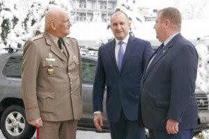 Импийчмънтът няма да напълни язовирите няма да напълни хладилниците на