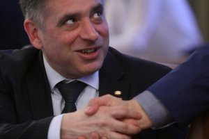 Правителството е направило опит спешно да се застрохава срещу евентуални