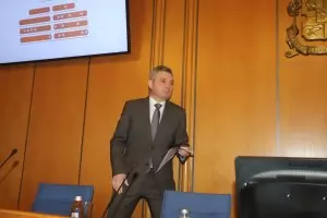 Столична община и АПИ още преговарят кои пътища да са с винетки