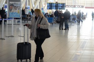 Заради увеличаващия се брой случаи на Covid 19 от днес са