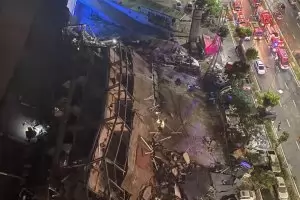 Рухна хотел в Китай с десетки души под карантина в него