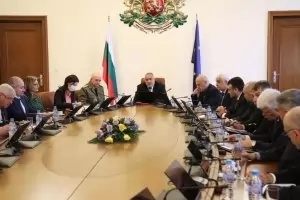 Управляващите: Правителството няма да подаде оставка