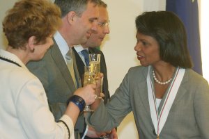 Докато сирийският президент Башар Асад не спре убийствата няма да