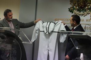 До два дни държавата ще обяви на кои български текстилни компании