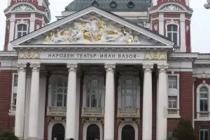 За стоящите у дома: театри, опери музеи и галерии онлайн