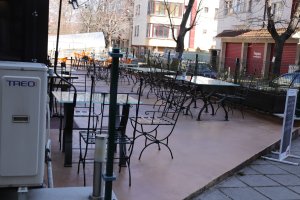 Ресторанти  кафенета и бистра от утре ще могат да заработят но частично