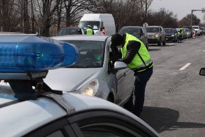 От 00 00 часа на 6 май преустановяват дейността си контролно пропускателните