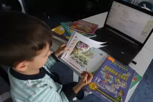 Учениците ще се върнат в училище само за изпитите