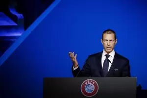 УЕФА: Сезонът ще е провален, ако не се поднови до юли