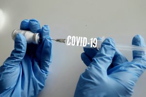 Коронавирусната ваксина разработена съвместно от Оксфордския университет и фармацевтичната компания Astra