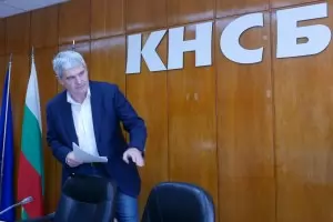 Синдикатите договориха заплатите на 11 000 медицински специалисти