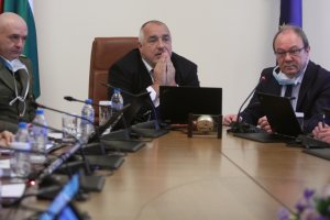 Има още два случая на коронавирус вече са общо шест