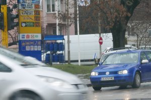 Цената на бензина на някои места в САЩ падна драстично