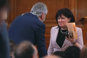 Едва ли останаха много хора извън ГЕРБ които да възприемат