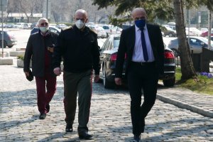 Църковните служби за наближаващите големи християнски празници Цветница и Великден