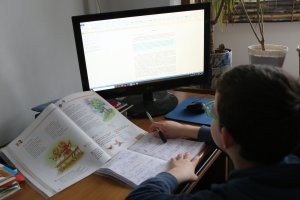 Училищата вероятно ще останат затворени поне до 13 ти април до