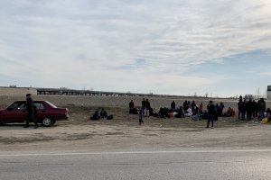 Най малко четирима души загинаха при катастрофа на претъпкан с мигранти