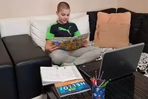 МОН и родители не постигнаха съгласие за дистанционното обучение