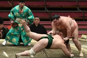 Шести пореден успех за Аоияма на пролетния турнир